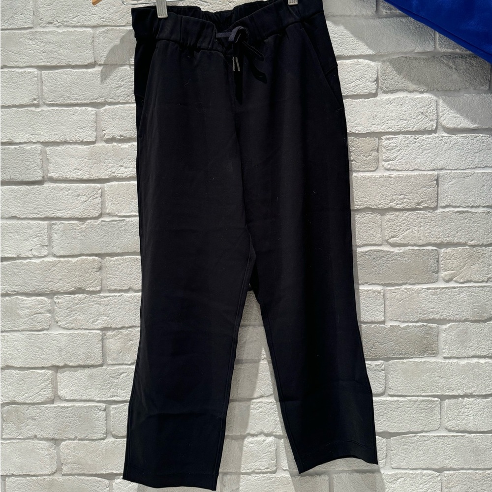 Lululemon Cropped Jogger